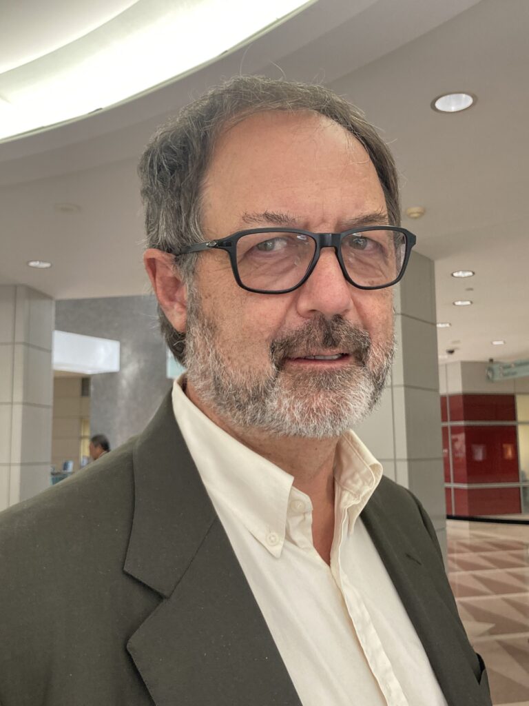 Garet Lahvis