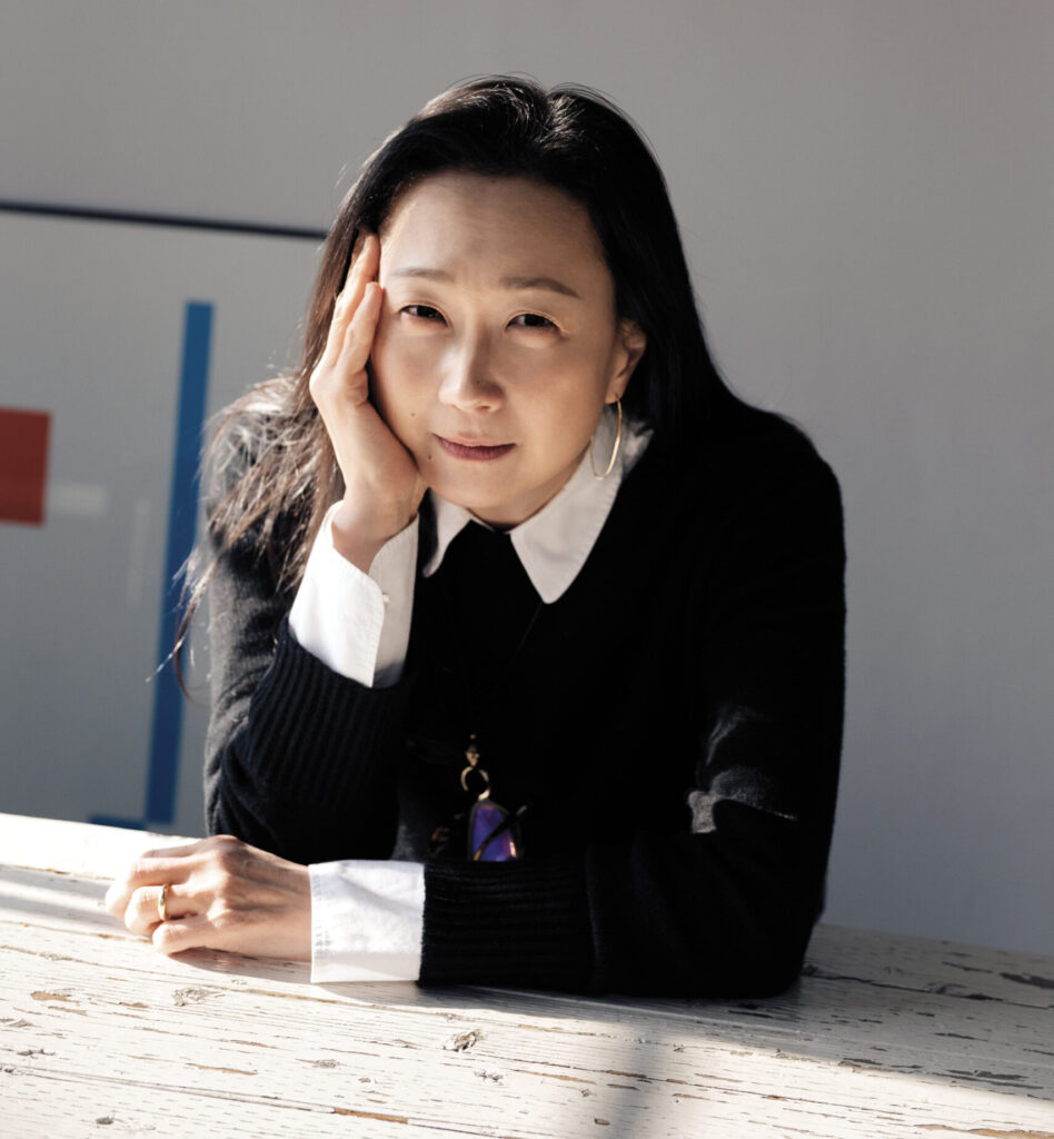  Min Jin Lee